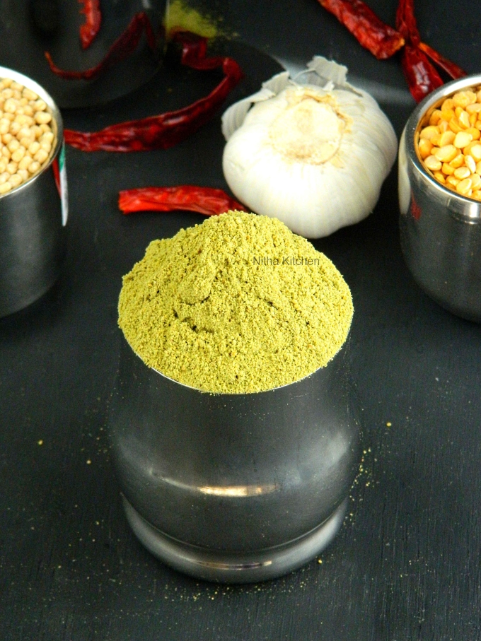 Moringa and Curry Leaves Chutney Powder | Murunga Keerai Karuveppilai Idli Podi Recipe